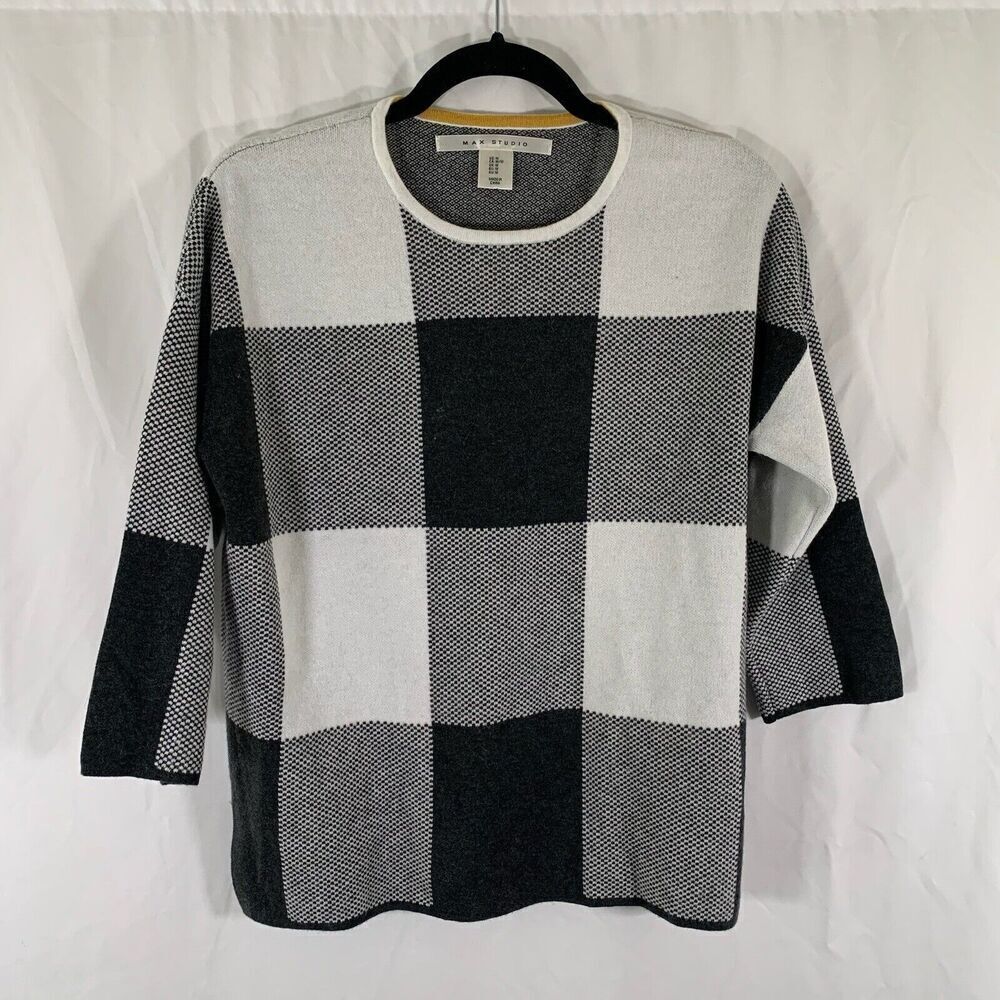 Max Studio Sweater Women's Medium White Grey Plaid 3/4 SLeeve Crew Neck